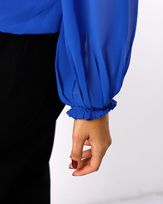 Blusa-Tecido-com-Transparencia-Ombro-a-Ombro-Balone-Azul