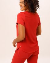 Blusa-Tecido-Texturizado-Decote-No-Vermelho-