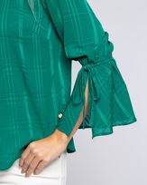 Blusa-Tecido-Vies-Aparente-Mangas-Flare-Verde