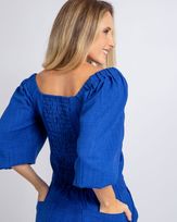 Blusa-Cropped-Crepe-Textura-Frente-com-Regalagem-Azul