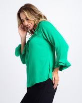 Blusa-Viscose-Textura-Babados-Duplo-Decote-com-Amarracao-Verde