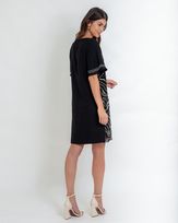 Vestido-T-Linho-Bordado-Mangas-Pespontos-Preto