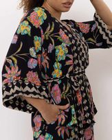 Kimono-Viscose-Compose-Floral-Tropical-com-Faixa-Estampado
