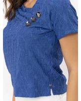 Blusa-Malha-Relevo-Decote-Assimetrico-Botoes-Tartaruga-Azul