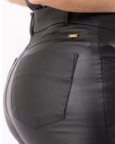 Calca-Skinny-Bengaline-Resinado-Botoes-Bijoux-Preto