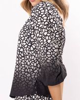 Blusa-Cropped-Crepe-Mosaico-Preto