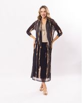 Over-Tule-Estampa-Imaginario-com-Pontas-Preto
