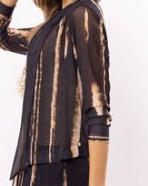 Over-Tule-Estampa-Imaginario-com-Pontas-Preto