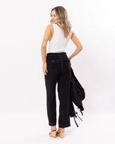 Calca-Reta-Alfaiataria-Twill-Pespontos-Contrastantes-e-Ilhoses-Preto