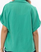 Camisa-Linho-Manga-Curta-com-Botoes-Personalizados-Verde