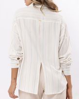 Camisa-Viscose-Listras-Botoes-Personalizados-Off-White