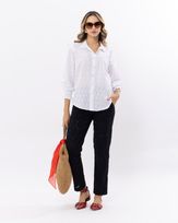 Camisa-Laise-Bordado-Floral-Botoes-Madreperolas-Branco