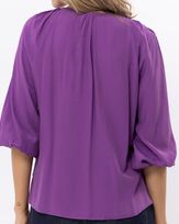Blusa-Viscose-Decote-V-Botoes-Cobertos-Orquidea