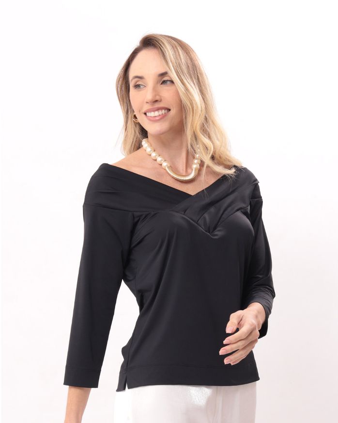 Blusa-Malha-Decote-Ombro-a-Ombro-com-Pregas-Preto