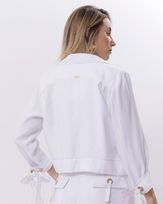 Casaqueto-Alfaiataria-Twill-Pespontos-Contrastantes-e-Ilhoses-Branco