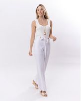 Calca-Reta-Alfaiataria-Twill-Pespontos-Contrastantes-e-Ilhoses-Branco-