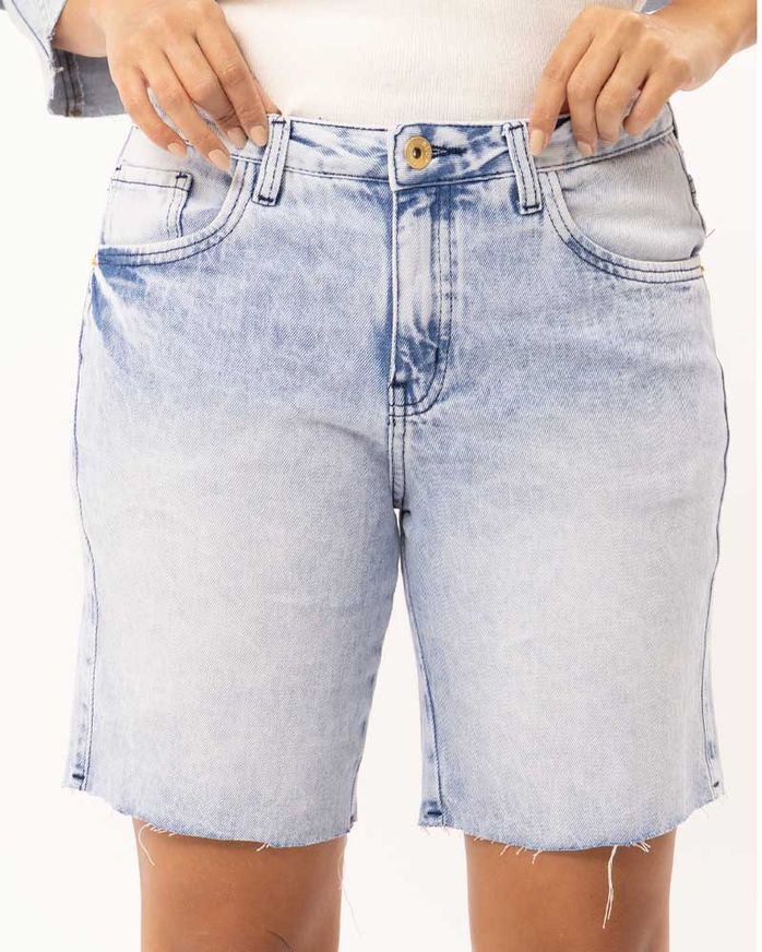Bermuda-Jeans-Marmorizado-Bainha-Desfiada-Azul