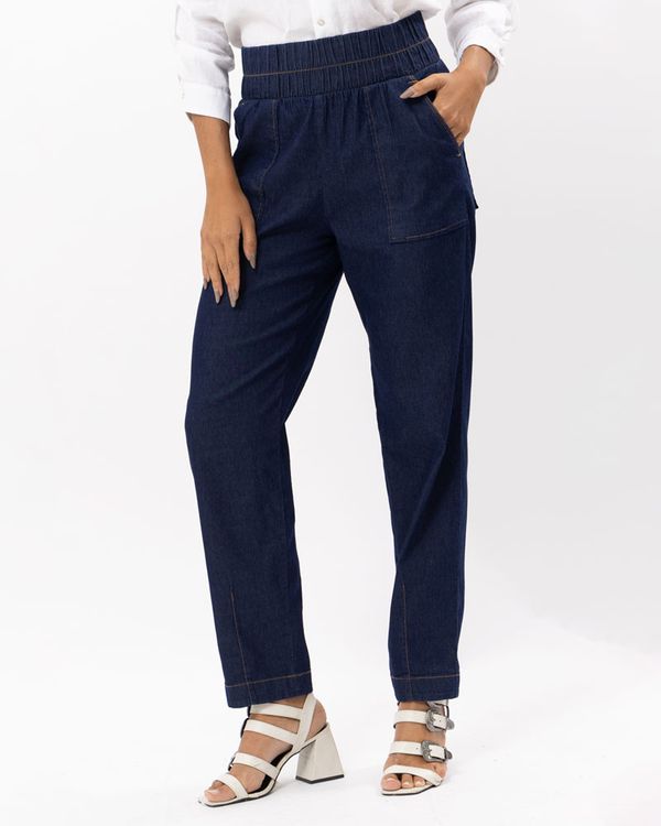calca-jogger-jeans-pespontos-contrastantes-azul-cj40700524-01.jpg