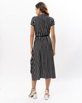 vestido-assimetrico-malha-listras-com-cortes-preto--vm47941124-03.jpg