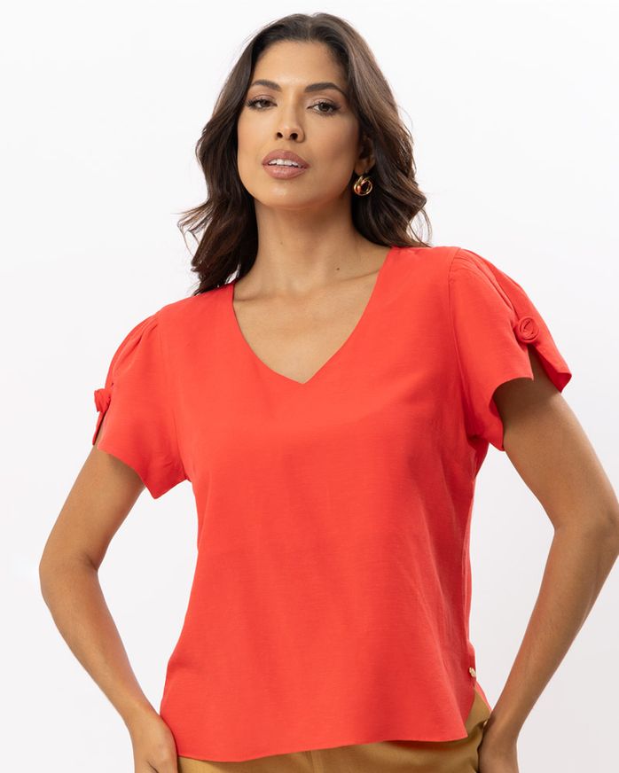 blusa-viscose-textura-linho-flor-manual-nas-mangas-vermelho--bt50861224-01.jpg