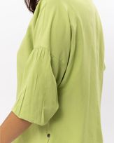 blusa-viscose-de-linho-mangas-franzidas-verde--bt50501224-03.jpg