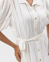 vestido--midi-viscose-entremeios-com-faixa-branco--vt46841024-02.jpg