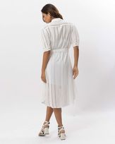 vestido--midi-viscose-entremeios-com-faixa-branco--vt46841024-03.jpg