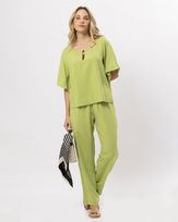 blusa-viscose-textura-linho-pedraria-decote-verde--bt50681224-02.jpg