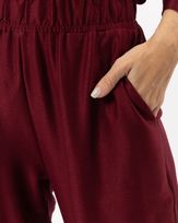 calca-comfy-reta-malha-gloss-vinho--cm41260624-02.jpg