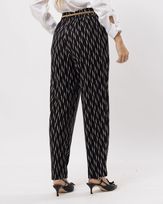 calca-comfy-malha-jersey-estampada-preto--cm51540125-03.jpg