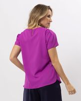 blusa-tecido-manga-curta-com-pregas-orquidea-bt34420624-03.jpg