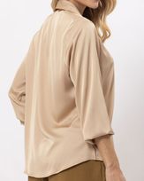 camisa-tecido-acetinado-manga-longa-bege--it94680916-03.jpg