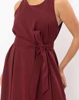 vestido-longo-tecido-acetindo-com-faixa-vinho--vt51820225-02.jpg