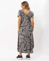 vestido-midi-malha-jersey-estampado-decote-v-grafite--vm51680225-03.jpg