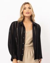 camisa-viscose-com-entremeios-bordados-e-mangas-franzidas-preto--it50921224-01.jpg
