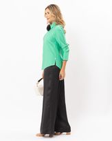 camisa-alfaiataria-acetinada-botoes-madreperolas-verde--it12400523-02.jpg