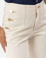 calca-alfaiataria-sarja-linho-botoes-personalizados-natural-ct46380924-02.jpg