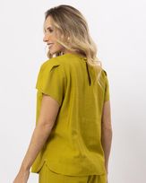 blusa-alfaiataria-twill-decote-ilhoses-verde--pistache-bt50741224-03.jpg