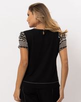 blusa-malga-gloss-mangas-chiffon-bordado-preto--bm51660225-03.jpg