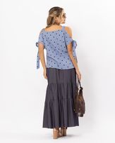blusa-viscose-poas-ombros-vazados-e-laco-azul--bt52460225-03.jpg