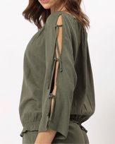 blusa-balone-viscose-textura-mangas-franjas-verde--bt52980325-02.jpg