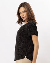 blusa-viscose-poas-brilho-manga-curta-preto--bt52320225-02.jpg