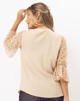 blusa-tecido-decote-babado-renda-e-trancado-nude--bt52380225_27-03.jpg