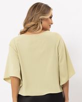 blusa-tecido-decote-canoa-transpassado-e-mangas-amplas-verde--bt51380125-03.jpg
