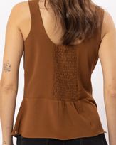 blusa-corpete-alfaiataria-lacos-e-basque-caramelo--bt52680325-03.jpg