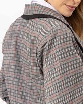 casaqueto-cropped-xadrez-alfaiataria-com-friso-preto--zt51340125-03.jpg