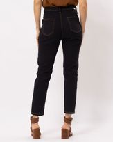 calca-reta-jeans-pespontos-contrastante-preto--cj51100125-03.jpg