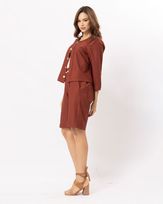 bermuda-tecido-alfaiataria-stretch-com-friso-avela-dt51920225-02.jpg