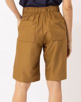 bermuda-tecido-alfaiataria-stretch-com-friso-ocre-dt51920225-03.jpg