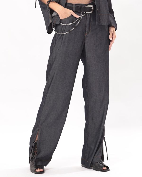 calca-reta-jeans-leve-lateral-franja-preto--cj53140325-01.jpg